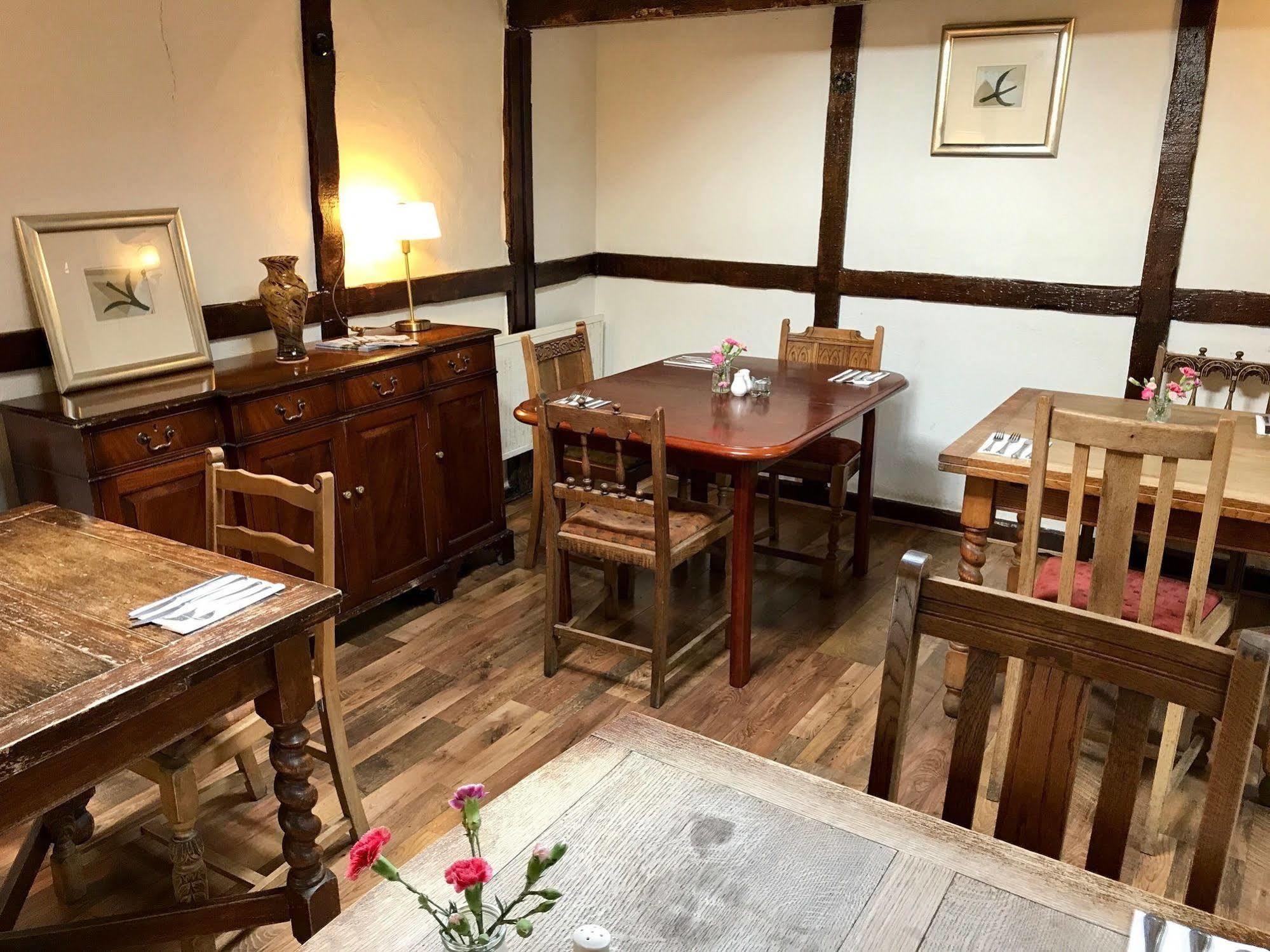 The New Court Inn Usk Exteriér fotografie
